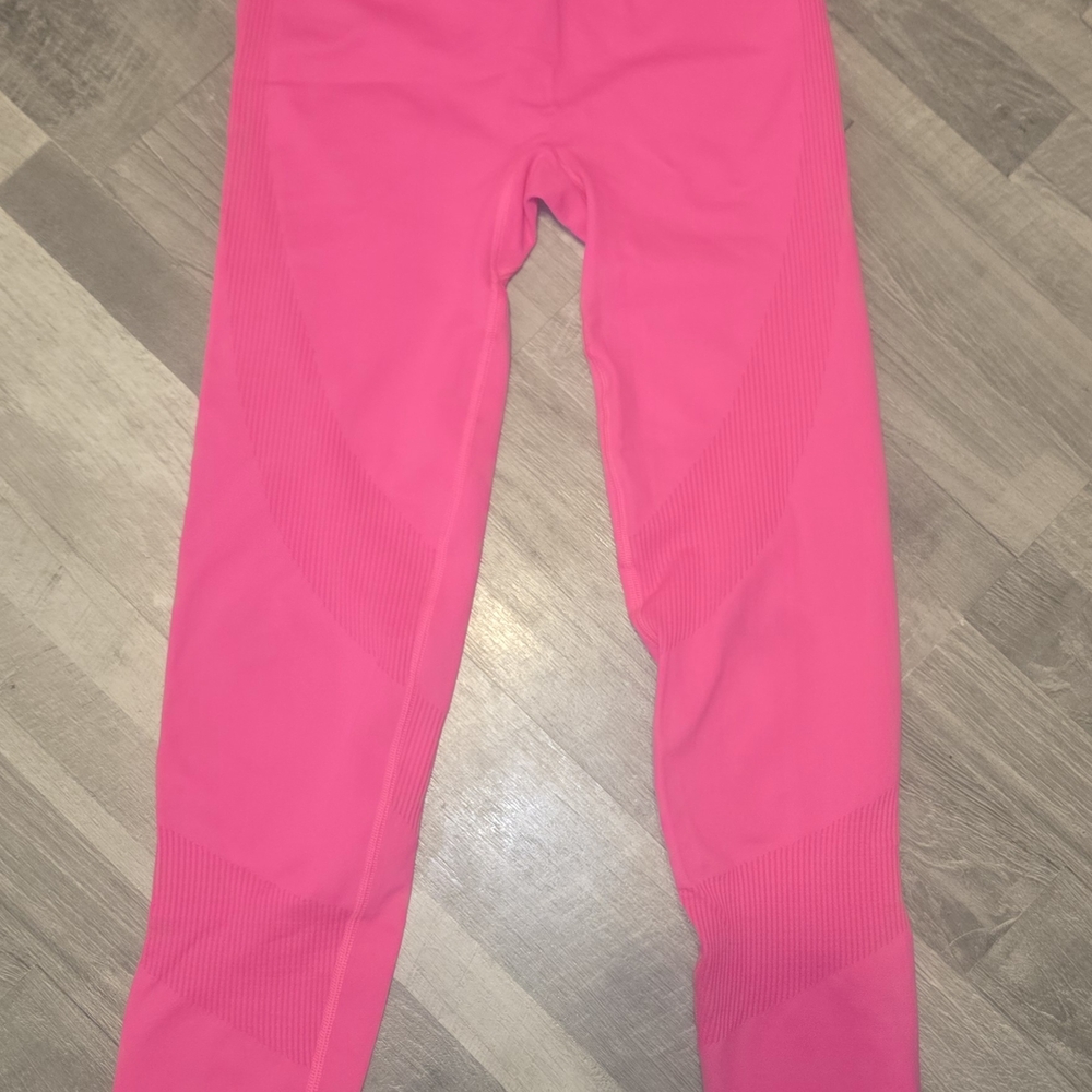 Victoria's Secret Pink Active Leggings Pink Size S